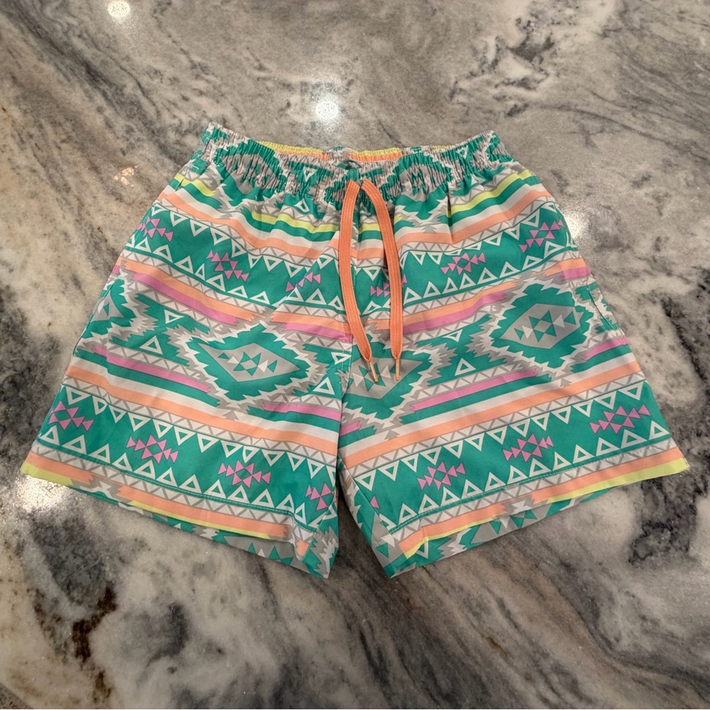 Chubbies geometric men’s  swim trunks